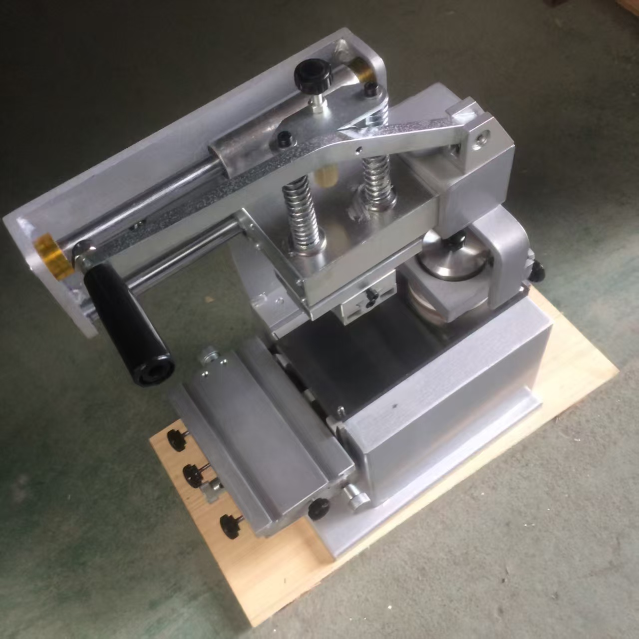 Betaalbare handbediende tampon - Commercial Printing Operations recensie en prijs